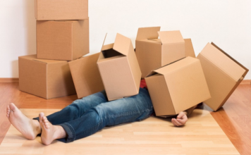 Things not to do while hiring the movers Things not to do while hiring the movers