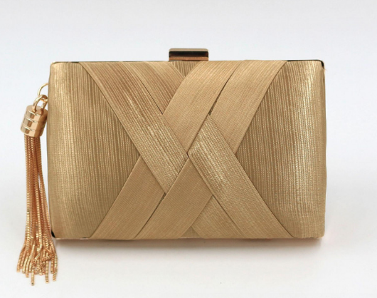 trending clutch bags